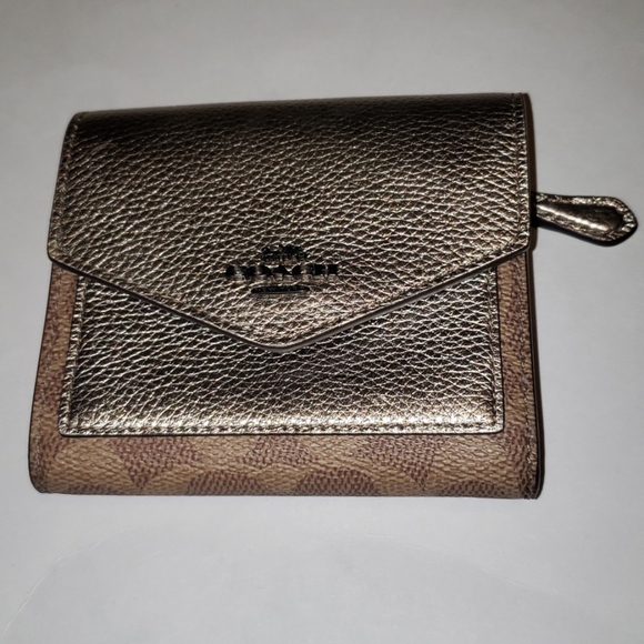 Coach Handbags - Coach Women's Wallet